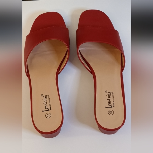 Slide Sandals - Picture 2 of 4